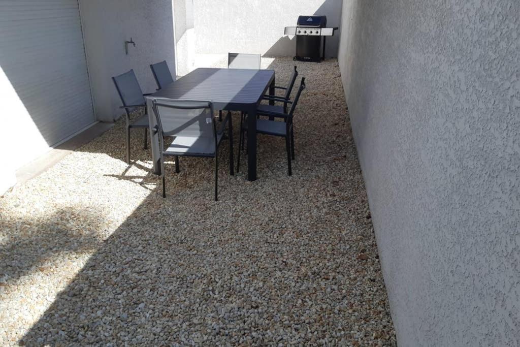 Maison Aigues-Mortes 8 Couchages Exterior photo